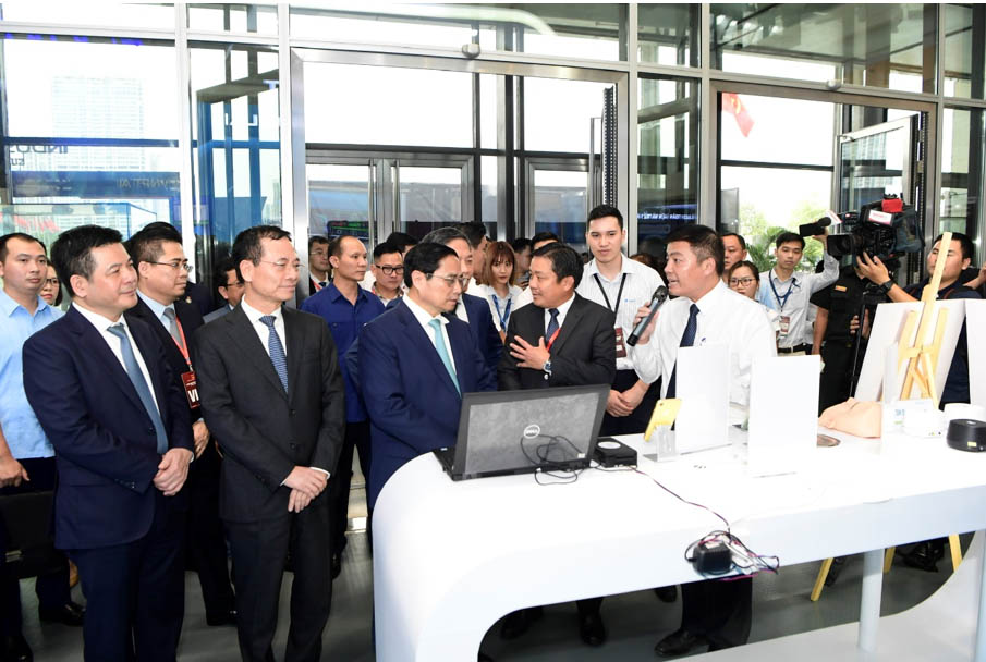 Industry 4.0 Summit 2023: VNPT trình diễn loạt giải pháp và đóng góp nhiều tham luận về chuyển đổi số
