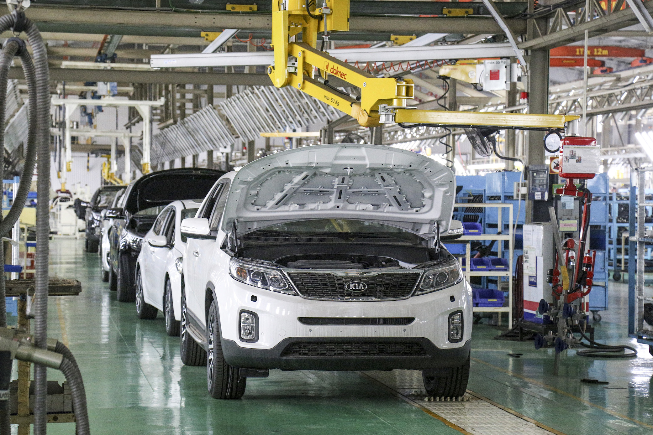 Gia hạn thời gian nộp thuế tiêu thụ đặc biệt cho ô tô lắp ráp trong nước