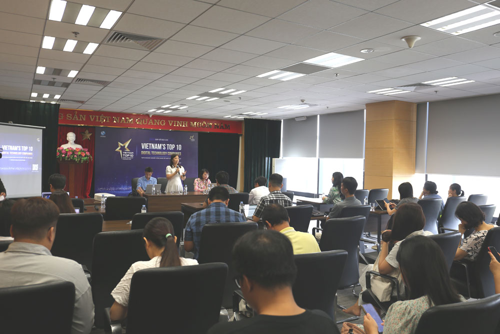 Phát động Chương trình TOP 10 Doanh nghiệp Công nghệ số xuất sắc VN