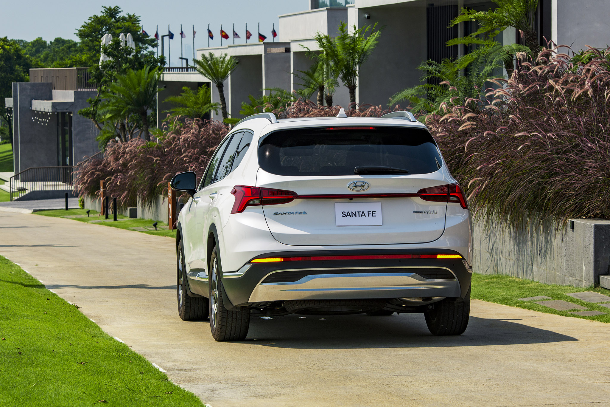 Hyundai Santa Fe Hybrid