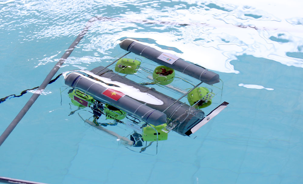 Sinh viên miền nào chế tạo tàu ngầm "đỉnh" nhất?