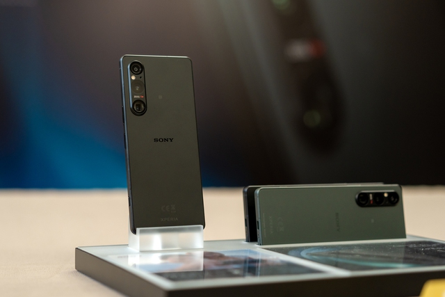 Xperia 1V