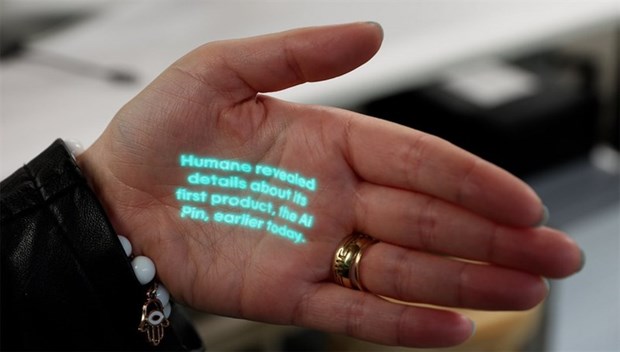 Humane Ai Pin