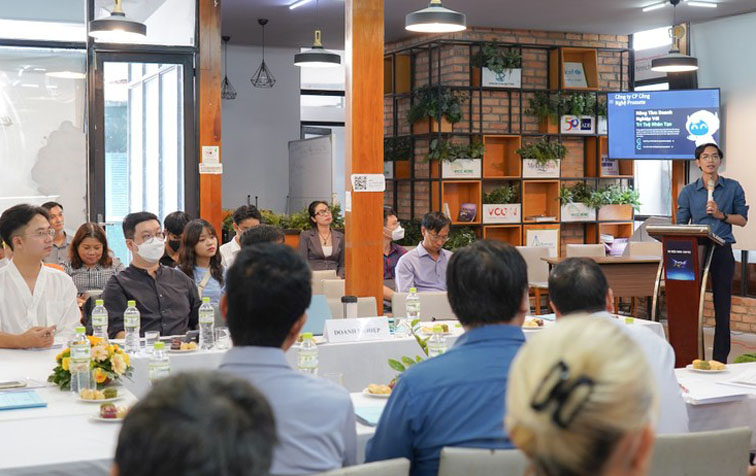 CEO Nguyễn Hữu Huân của công ty Promete AI giới thiệu trợ lý ảo Milu