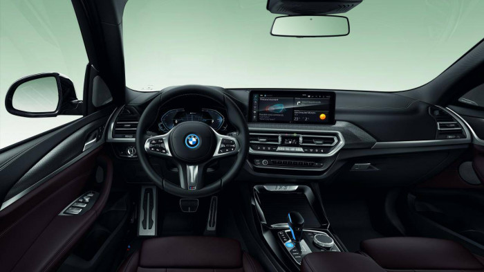 BMW iX3 2023