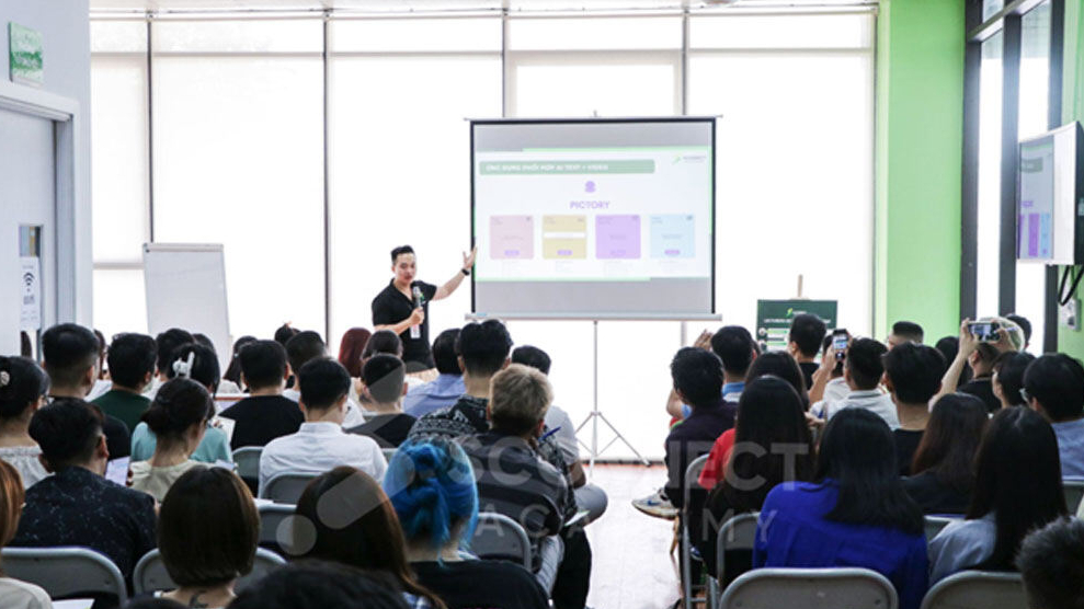 AI trong sáng tạo nội dung: Tăng năng suất mà vẫn "chất"