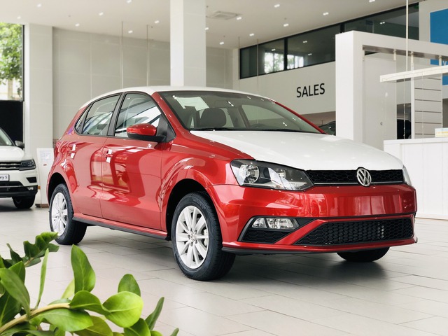 Volkswagen Polo giảm giá mạnh nhưng vẫn ít người chọn mua