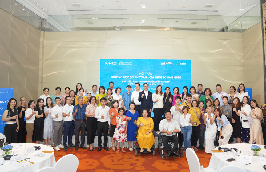 Giới thiệu khóa học trực tuyến về kỹ năng số dành cho giáo viên và phụ huynh
