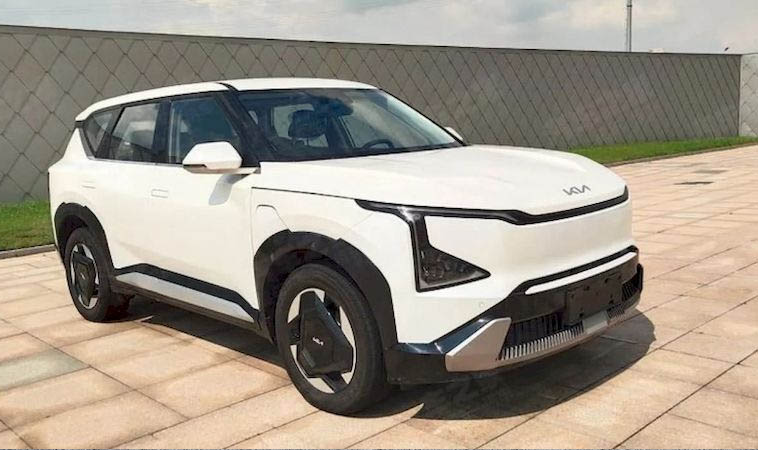 Kia EV5 lộ diện, giá từ khoảng từ 895,4 triệu đồng