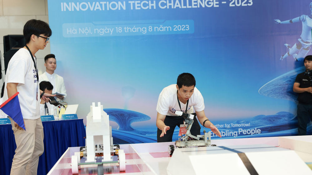 Phổ cập và nâng cao kiến thức công nghệ cho giáo viên, học sinh tại 33 trường