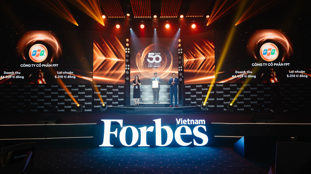 FPT nhận giải Top 50 công ty niêm yết tốt nhất năm 2023