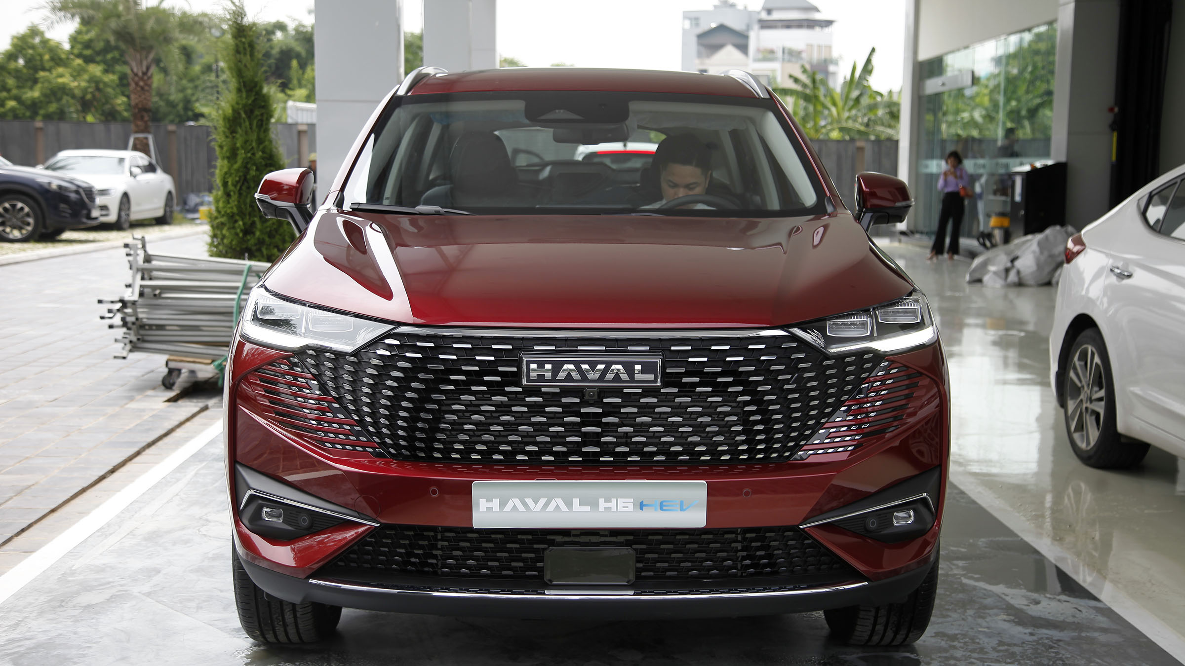Xe Haval H6 Hybrid có mặt tại Việt Nam, giá bán 1,096 tỷ đồng