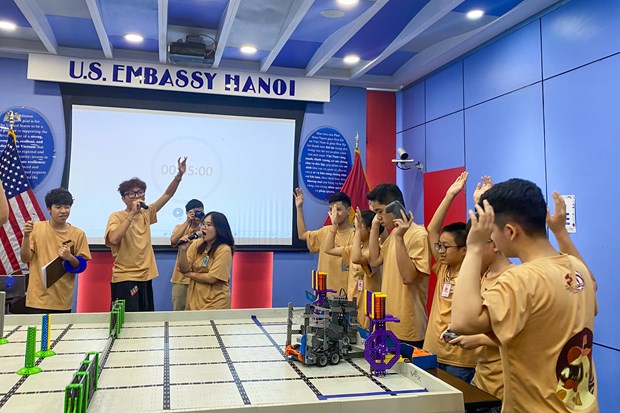 GART Robotics Camp - Trại hè công nghệ và khoa học dành cho thiếu niên