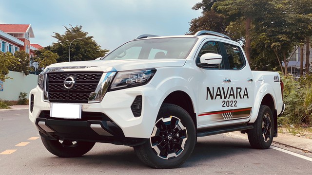Giá Nissan Navara Pro-4X giảm tới 120 triệu đồng