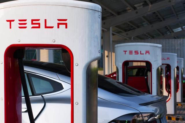 Siêu máy tính AI có thể nâng giá trị vốn hóa của Tesla lên hơn 1.200 tỷ USD