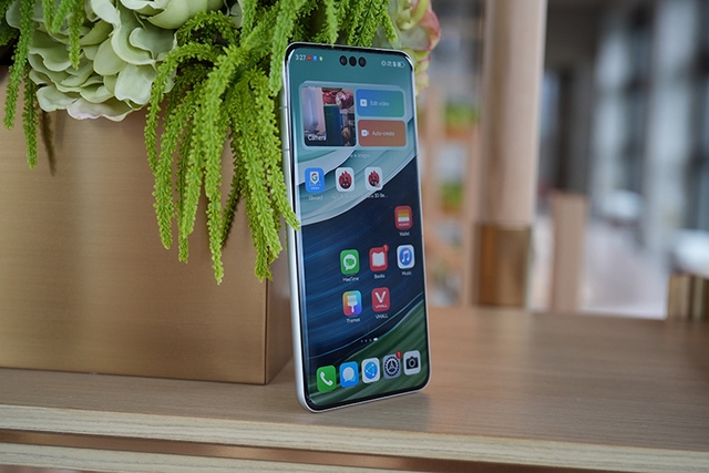 Huawei Mate 60 Pro sử dụng chip RAM và NAND Flash cũ