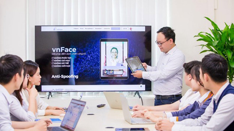 Trợ lý AI chuyên biệt cho người Việt phải dùng dữ liệu riêng của Việt Nam