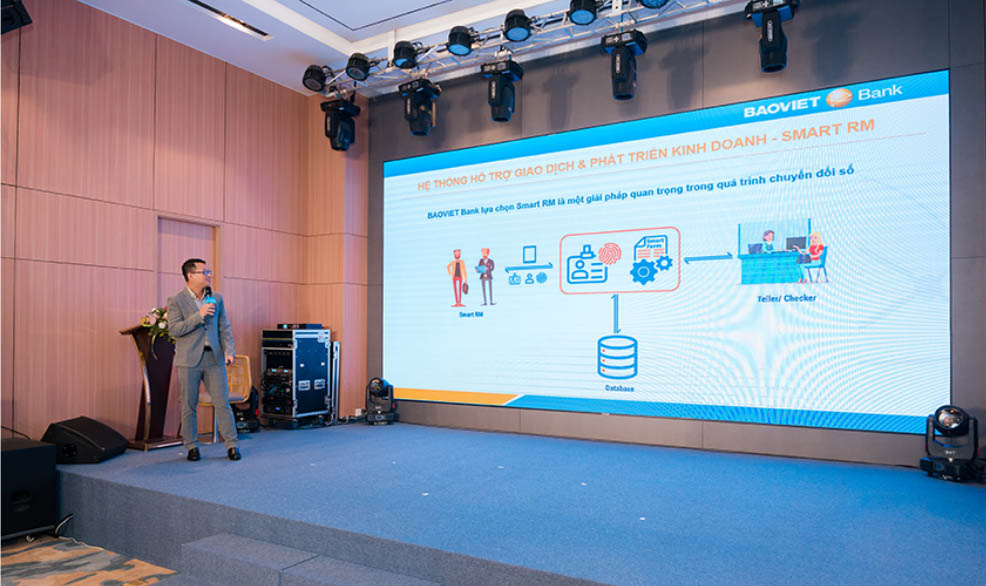 Ông Trương Tuấn Cường - Quản lý cao cấp Trung tâm Thẻ Ngân hàng Điện tử BaoViet Bank - chia sẻ Smart RM là một giải pháp quan trọng trong quá trình chuyển đổi số của Ngân hàng Bảo Việt