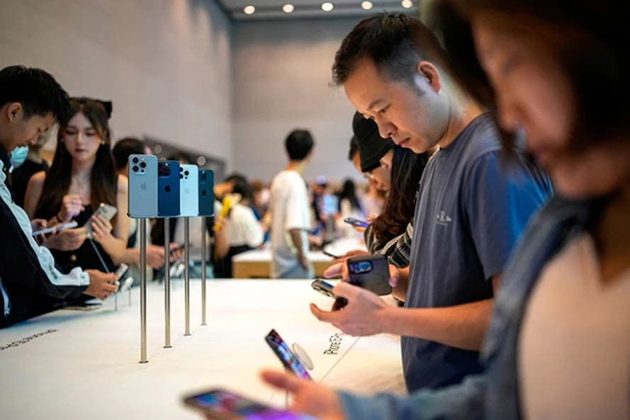 Samsung lần đầu tiên mất vị trí ông vua doanh số smartphone sau 13 năm