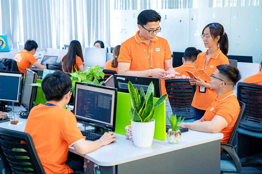 FPT công bố kết quả kinh doanh 2023, doanh thu Chuyển đổi Số tăng mạnh