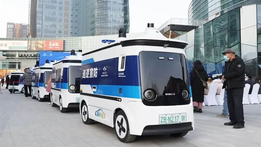 xe tuần tra không người lái