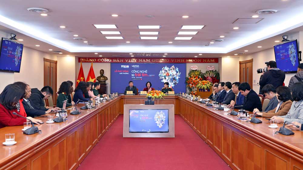 Phát động Giải thưởng “Công nghệ từ trái tim”