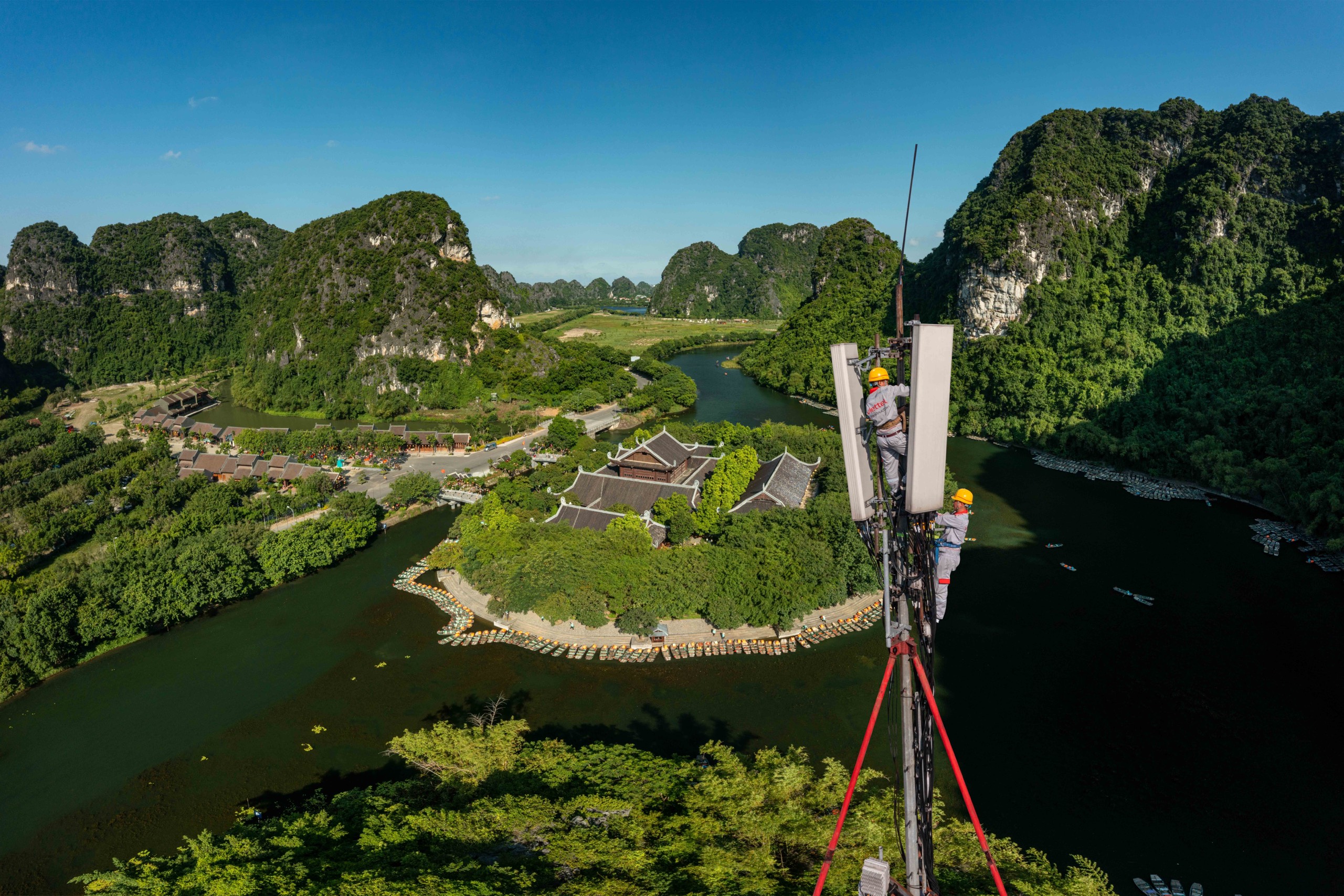 Tắt sóng 2G đưa người dân lên môi trường số