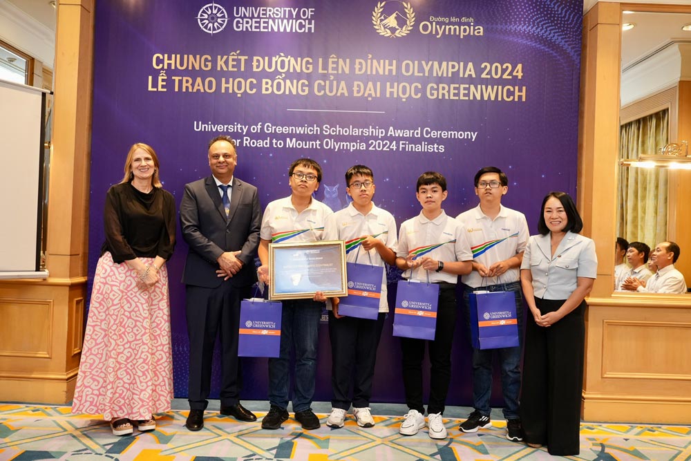 Đại học Greenwich tặng học bổng 100% cho các nhà vô địch Đường lên đỉnh Olympia