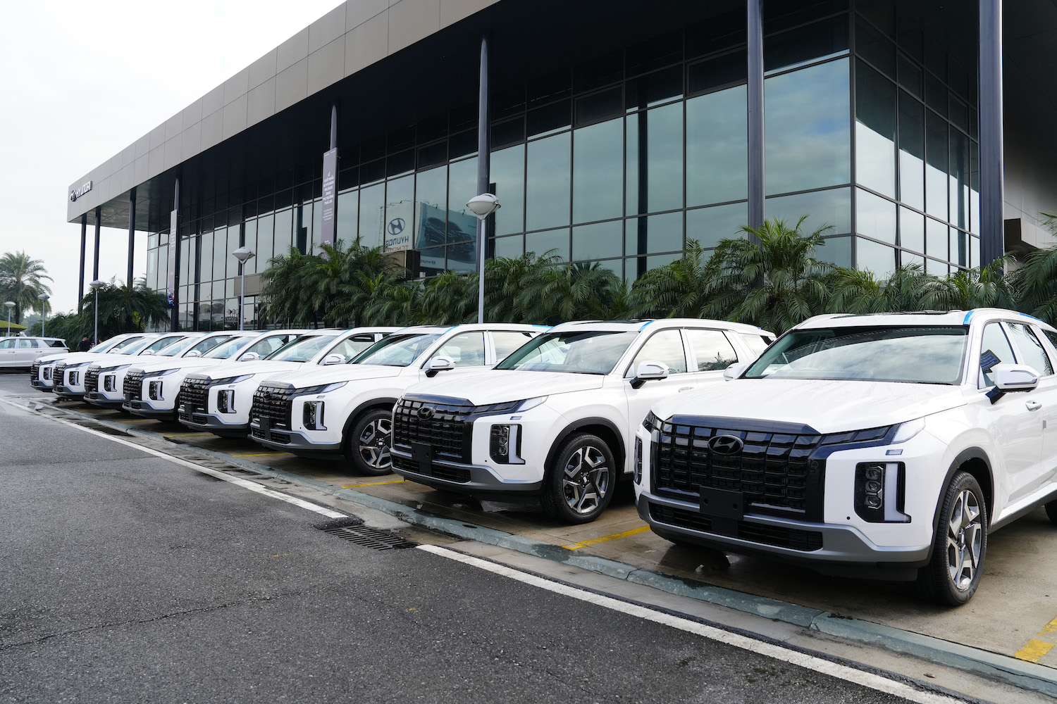 Lô Xe Hyundai xuất khẩu sang Thái Lan.