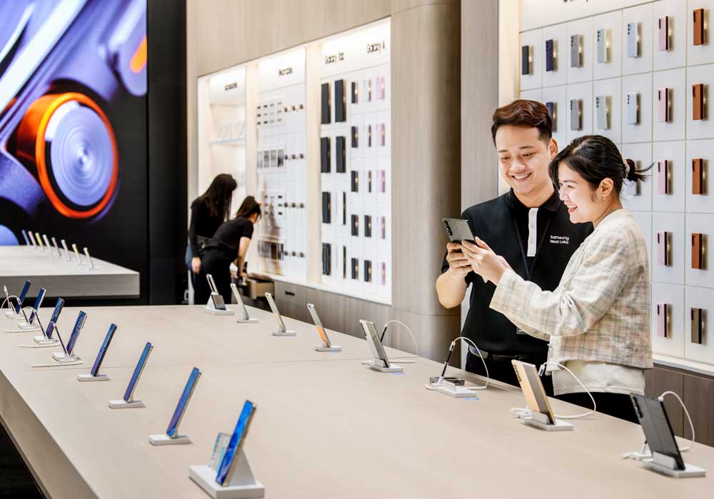 Cửa hàng bán lẻ Samsung West Lake khai trương tại Hà Nội
