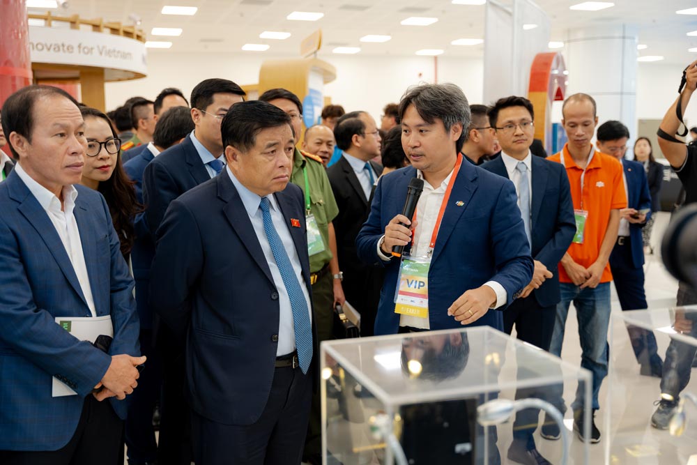Hệ sinh thái bán dẫn của FPT gây ấn tượng tại SEMIExpo Viet Nam 2024