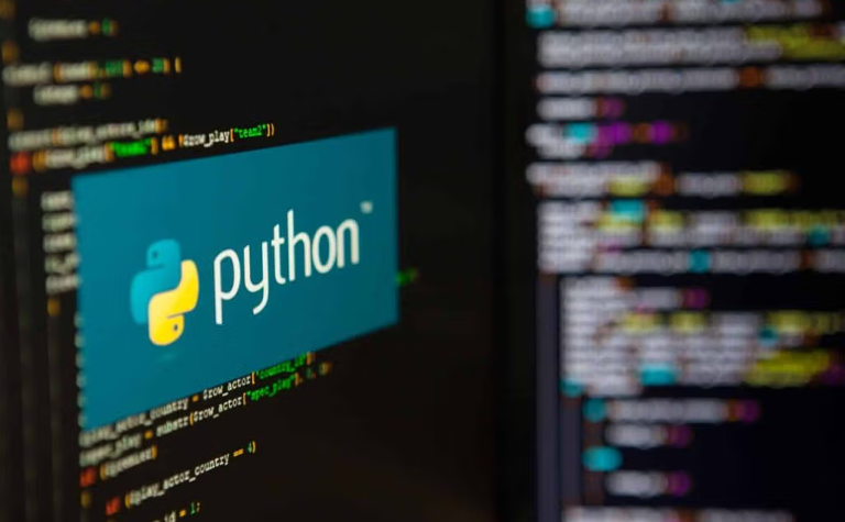 Python là ngôn ngữ lập trình phổ biến nhất năm 2024 trên GitHub