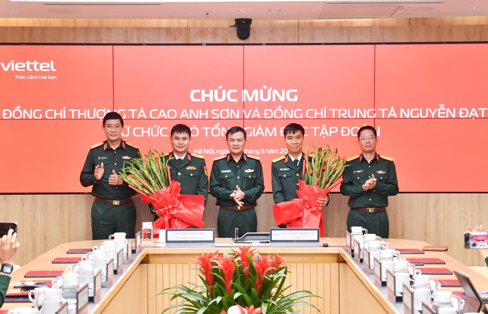 Bộ Quốc phòng bổ nhiệm 2 Phó Tổng Giám đốc Tập đoàn Viettel