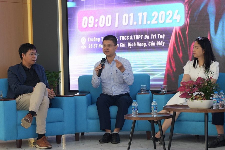 Ông Tô Hồng Nam – Phó Cục trưởng Cục Công nghệ thông tin, Bộ GD&ĐT phát biểu tại Hội thảo