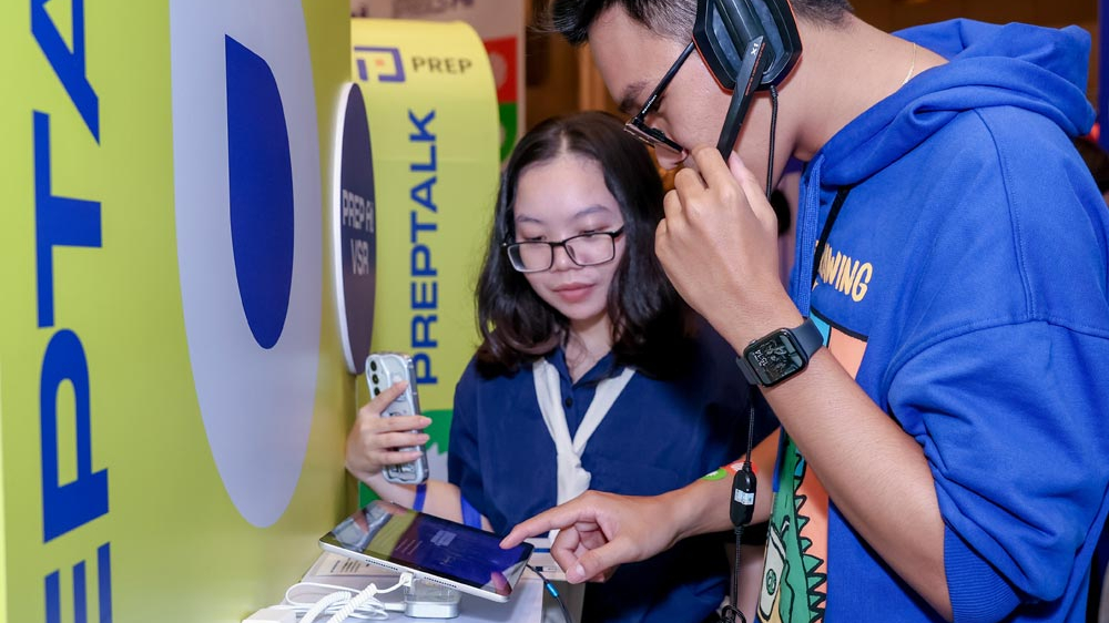 Hơn 1000 bạn trẻ PREP AI Language Fair 2024, trải nghiệm "giáo viên AI"