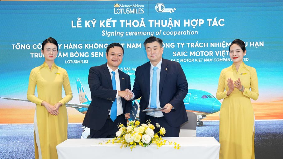 MG Việt Nam hợp tác với Vietnam Airlines khai thác tập khách hàng cao cấp
