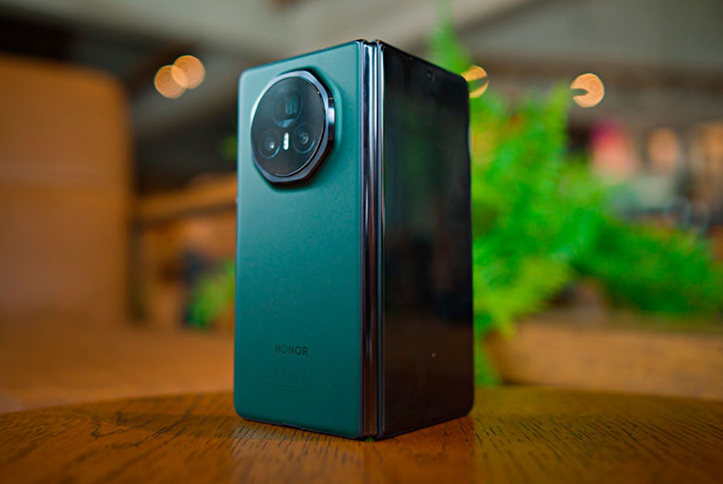 Honor Magic V3 được mở bán độc quyền tại hệ thống FPT Shop