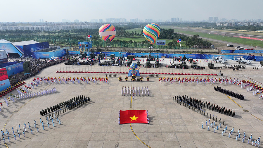 Viettel trưng bày hàng loạt sản phẩm công nghệ cao tại Triển lãm Quốc phòng Quốc tế Việt Nam 2024