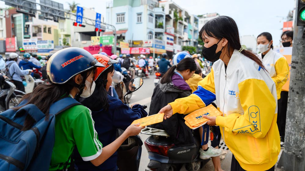 TP.HCM: "Việc đi tìm người”, giảm áp lực cho người lao động