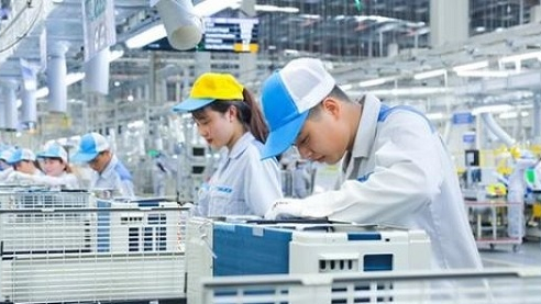 Nhà đầu tư nước ngoài rót mạnh vốn vào công nghiệp chế biến, chế tạo