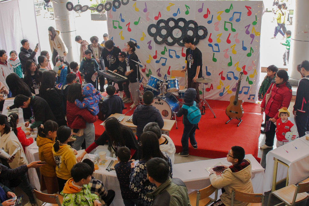 Science Fair 2024: Trải nghiệm nghề nghiệp tương lai cùng các AMSERS