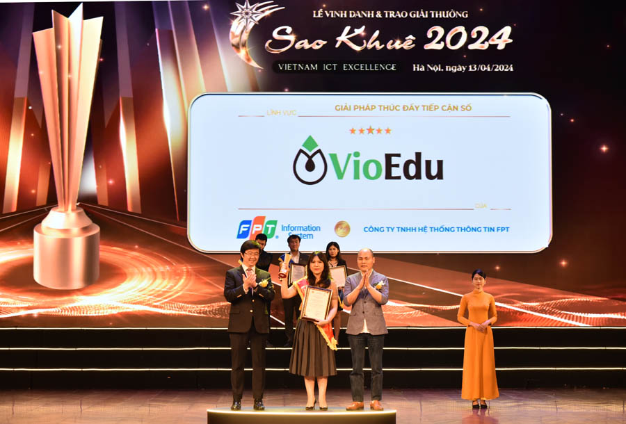 VioEdu được Xếp hạng 5 sao Sao Khuê tại lĩnh vực Giải pháp thúc đẩy tiếp cận số.