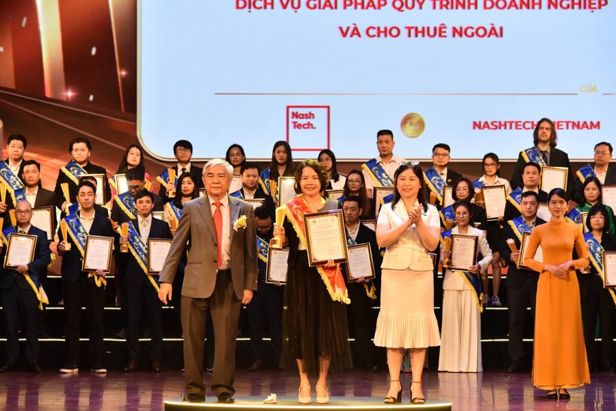 NashTech xuất sắc nhận 2 giải Sao Khuê 2024
