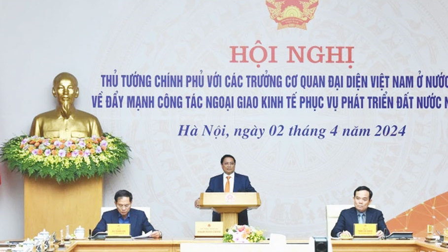 “Việt Nam cần ngoại giao tổng lực cho Bán dẫn”