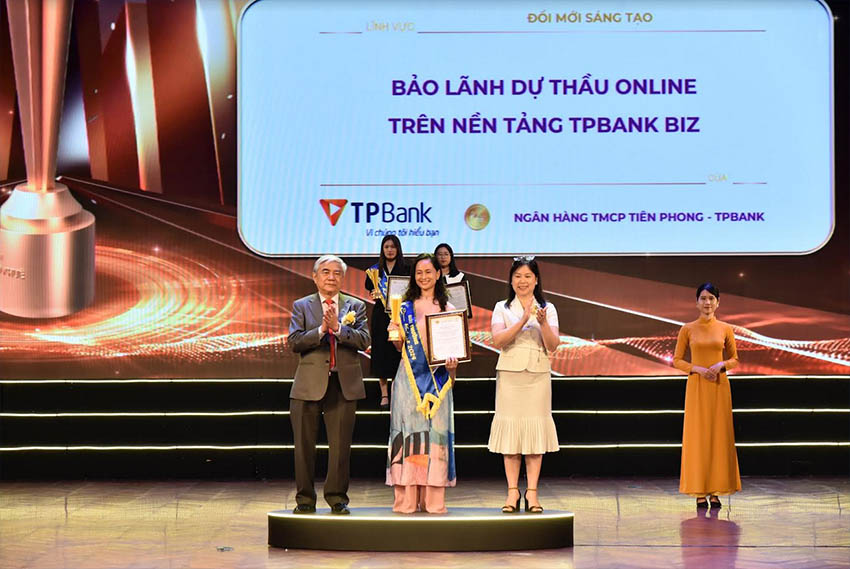 Bảo lãnh dự thầu và cam kết thu xếp tài chính siêu tốc trên app TPBank Biz