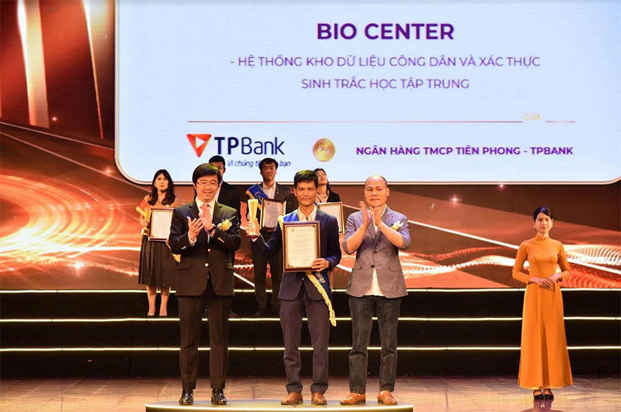 TPBank nhận giải thưởng tại Sao Khuê 2024