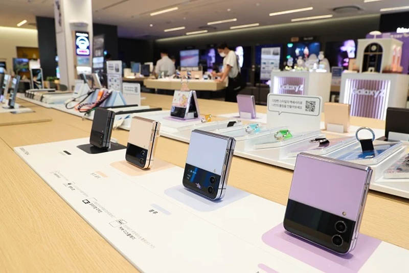 Samsung đã xuất xưởng gần 3 tỉ smartphone trong 10 năm