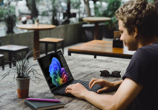 Lenovo tiếp tục ra mắt PC Copilot+ thế hệ mới Yoga Slim 7x và ThinkPad T14s Gen 6