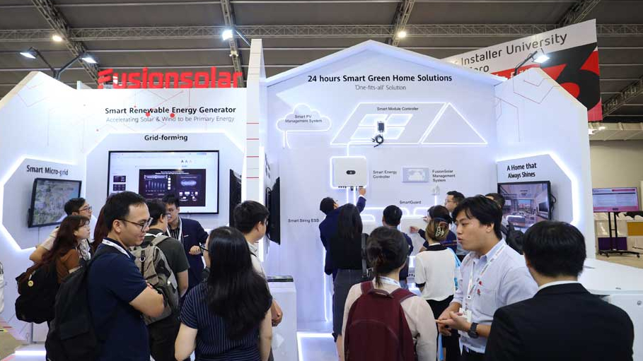 Chung tay tìm giải pháp cho hệ thống điện mặt trời tại Việt Nam