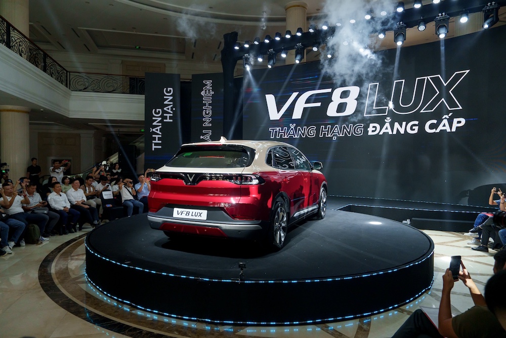 VinFast VF 8 Lux 